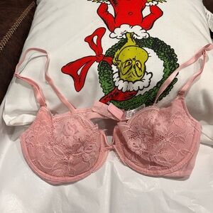 🧰Victoria's Secret Pink Lace Bra